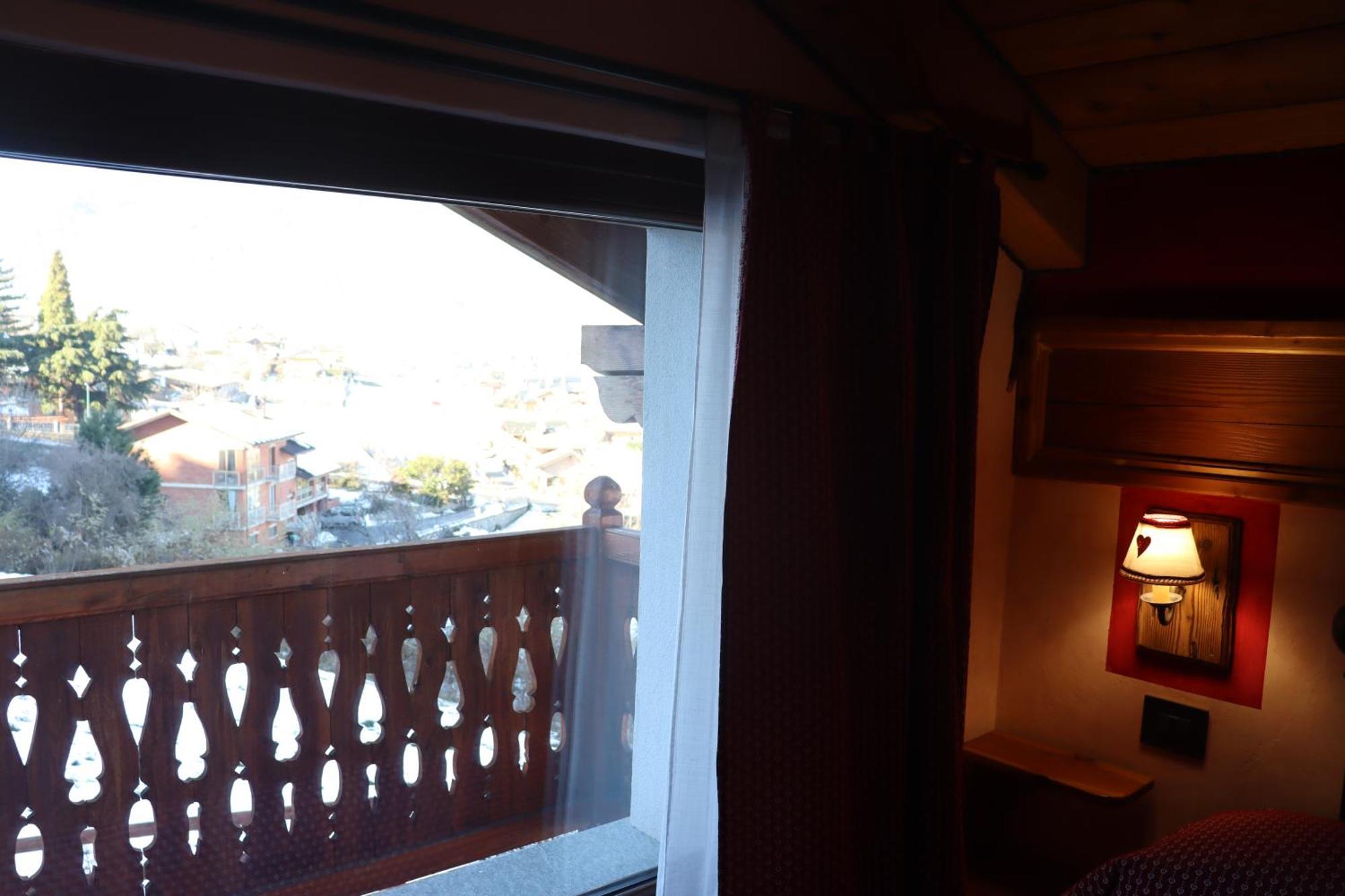 Agriturismo B&B Chevres A Cheval Charvensod Kültér fotó