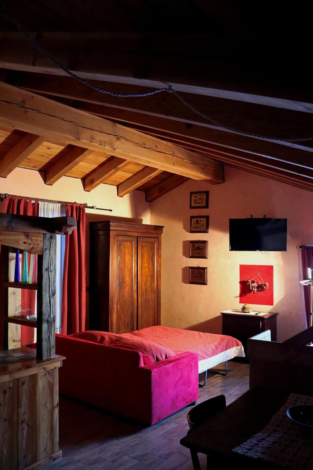 Agriturismo B&B Chevres A Cheval Charvensod Kültér fotó